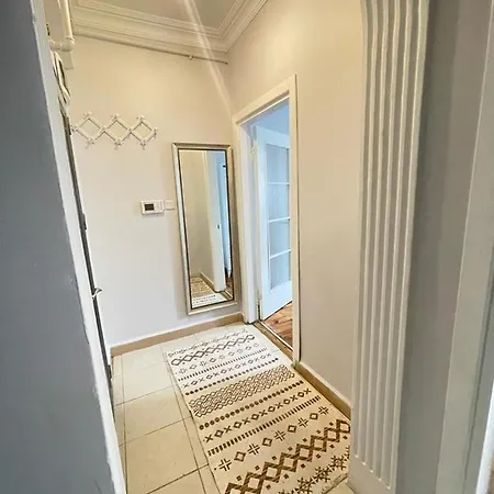 Smf Suites 2+1 Flat